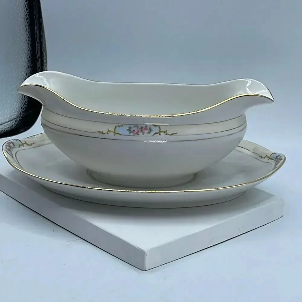 Vintage Noritake “The Celtic” porcelain gravy boat.
